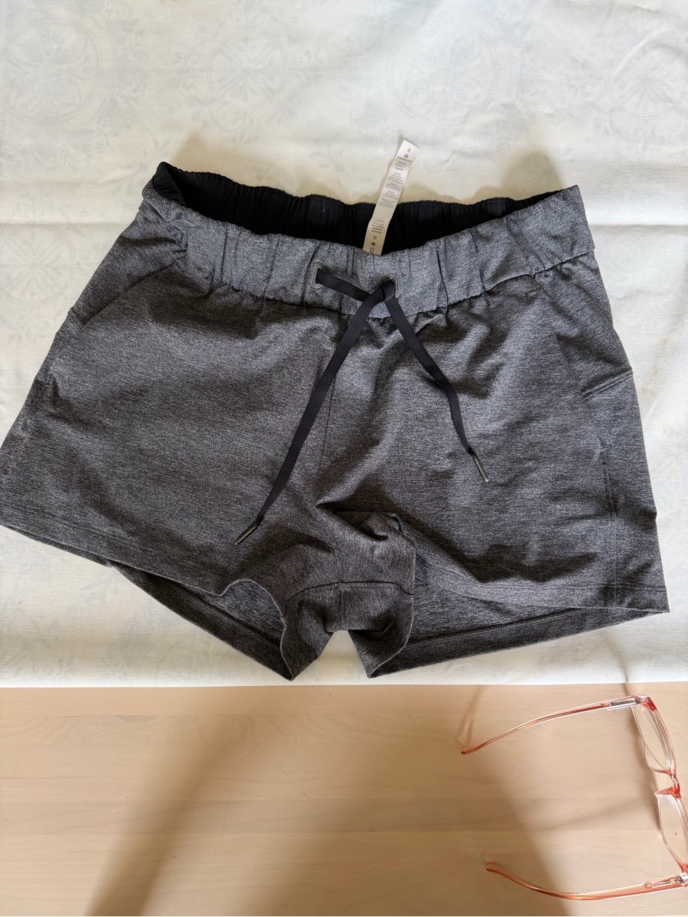 Lululemon Women’s Heathered Gray Pull-On Athletic Shorts with Drawstring